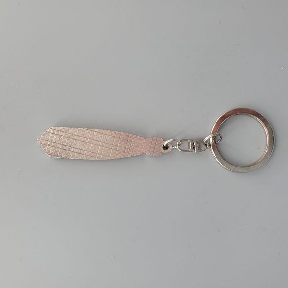 Croatia Blue Tie Souvenir Keychain - Picture 3 of 4